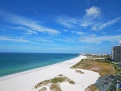 One Bedroom Gulf Front Condo with Modern Decor & Gulf Views